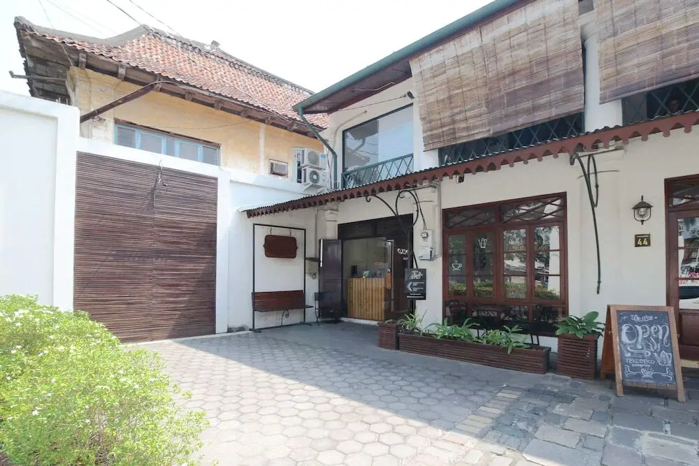 Семаранг: Airy Stasiun Semarang Tawang Letjen Suprapto 44