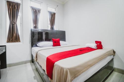 Джакарта: RedDoorz @ Cilandak Barat 2