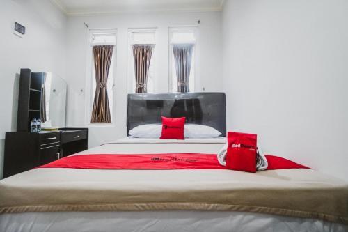 Джакарта: RedDoorz @ Cilandak Barat 2