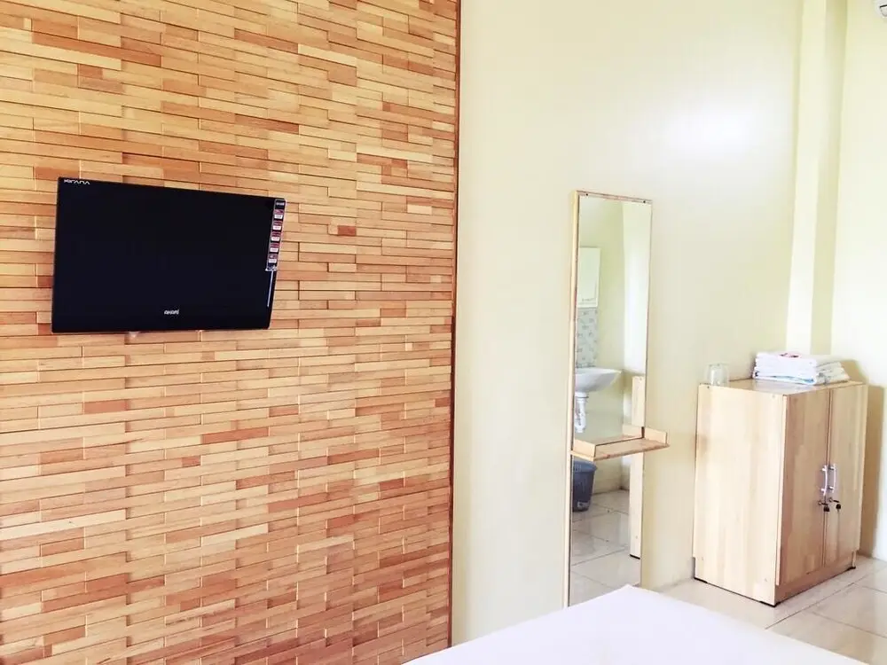 Проболинго: Ebony Guest House
