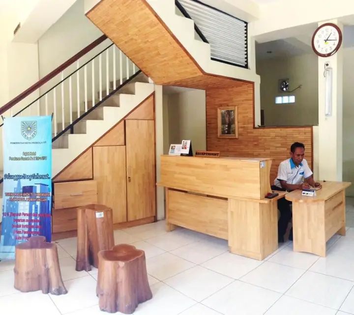 Проболинго: Ebony Guest House