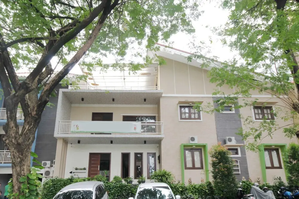 Сурабая: Airy Citraland East Wood Satu 5 Surabaya