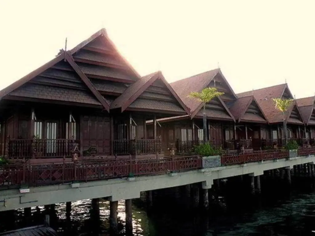 Макассар: Pantai Gapura Makassar