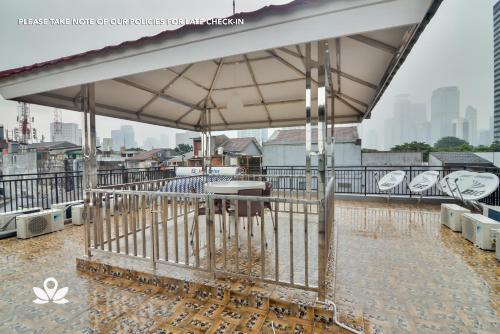 Джакарта: ZEN Rooms Near Stasiun Sudirman