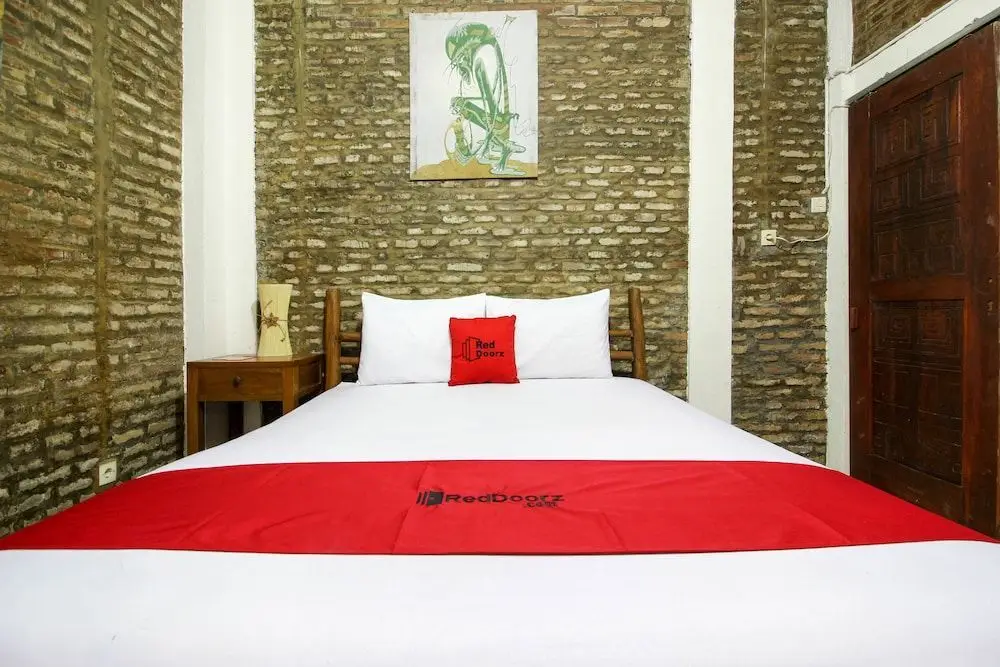 Джокьякарта: RedDoorz near Rumah Sakit Wirosaban