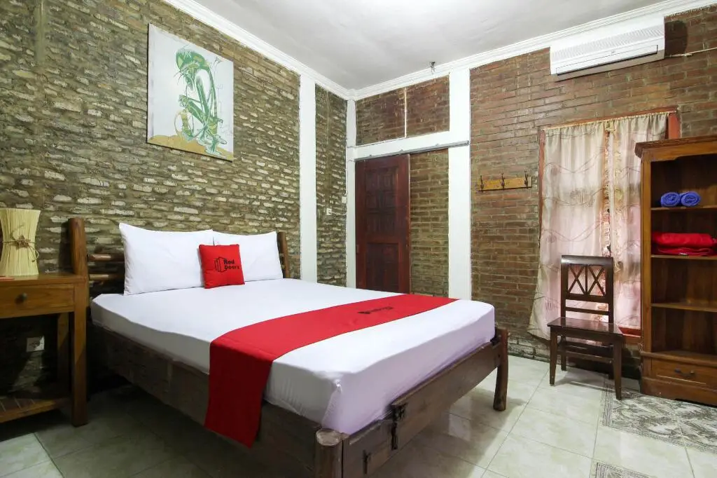 Джокьякарта: RedDoorz near Rumah Sakit Wirosaban