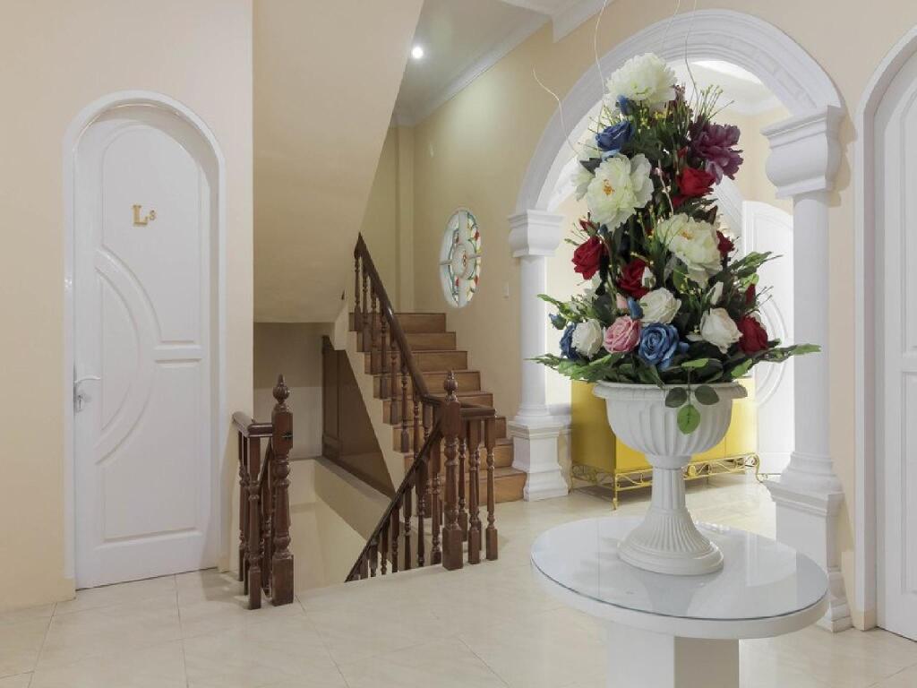 Медан: RedDoorz near Grand Palladium