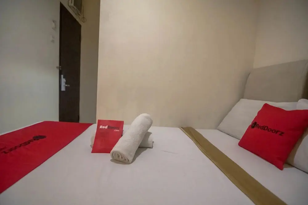 Джакарта: RedDoorz near RS Husada