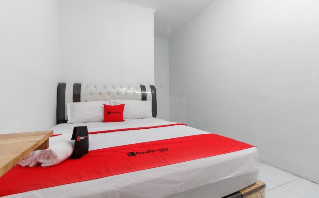 Медан: RedDoorz near Universitas Medan Area