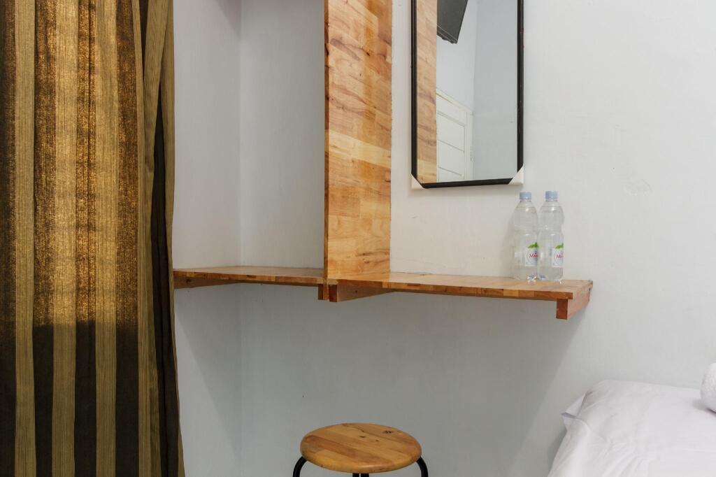 Медан: RedDoorz near Universitas Medan Area