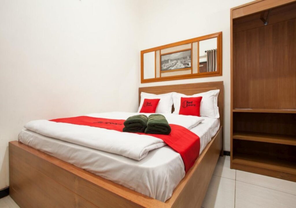 Маланг: RedDoorz Syariah near Singha Merjosari Park