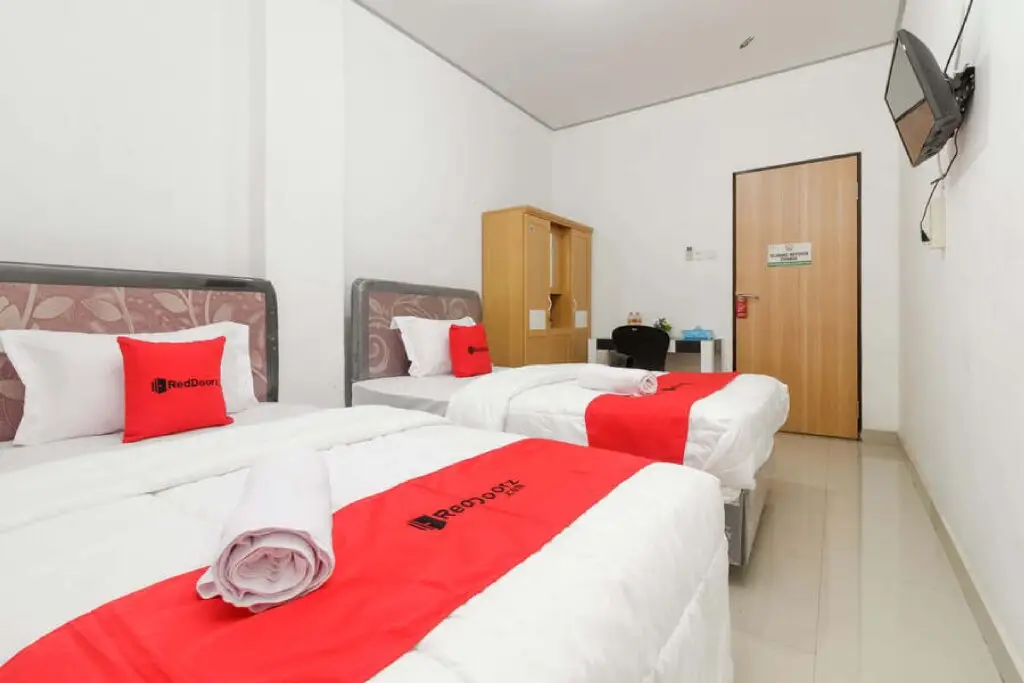 Банджармасин: RedDoorz near RSU Suaka Insan
