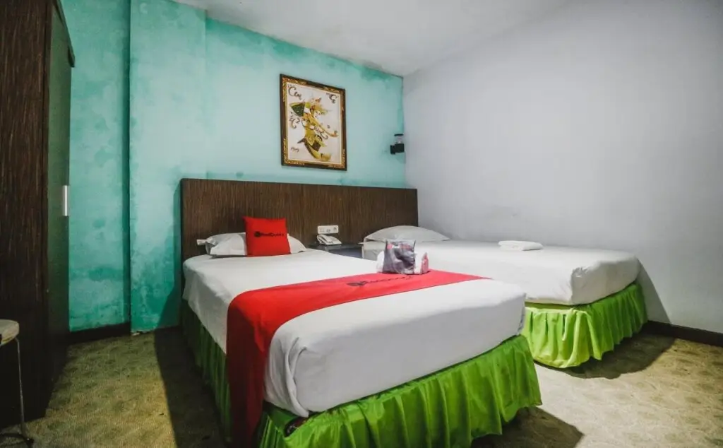 Макассар: Reddoorz Near Fort Rotterdam 2