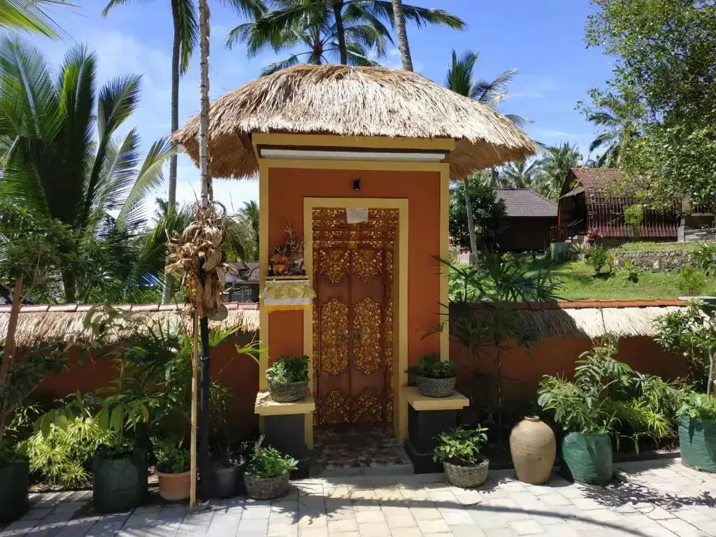 Медеви: Bali Sesandan Garden