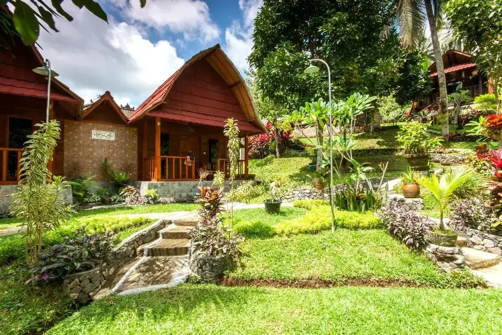 Медеви: Bali Sesandan Garden
