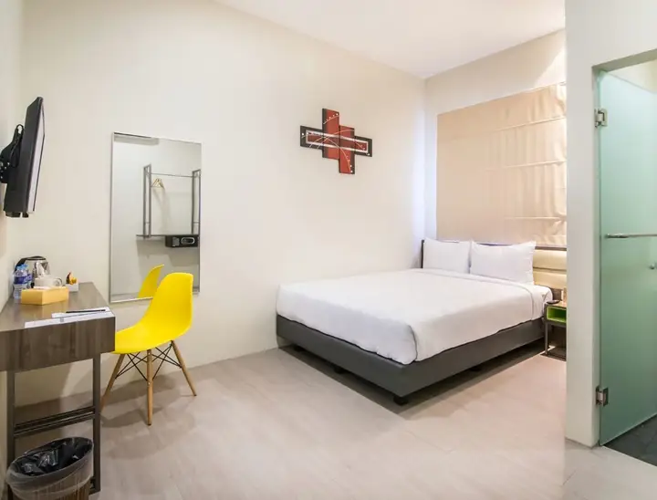 Бекаси: Versa Hotel
