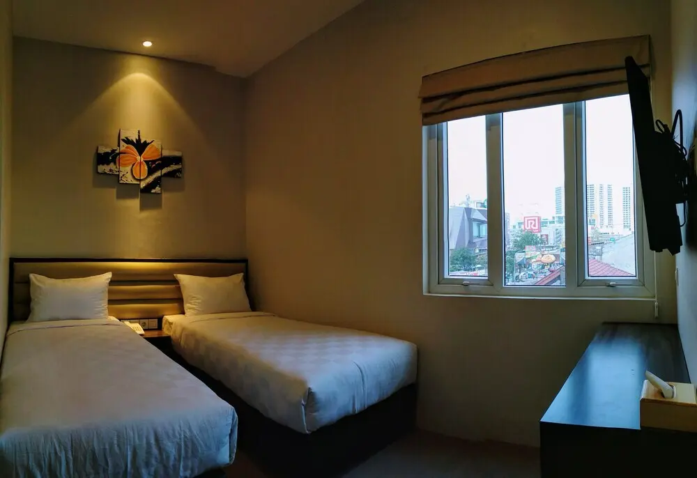 Бекаси: Versa Hotel