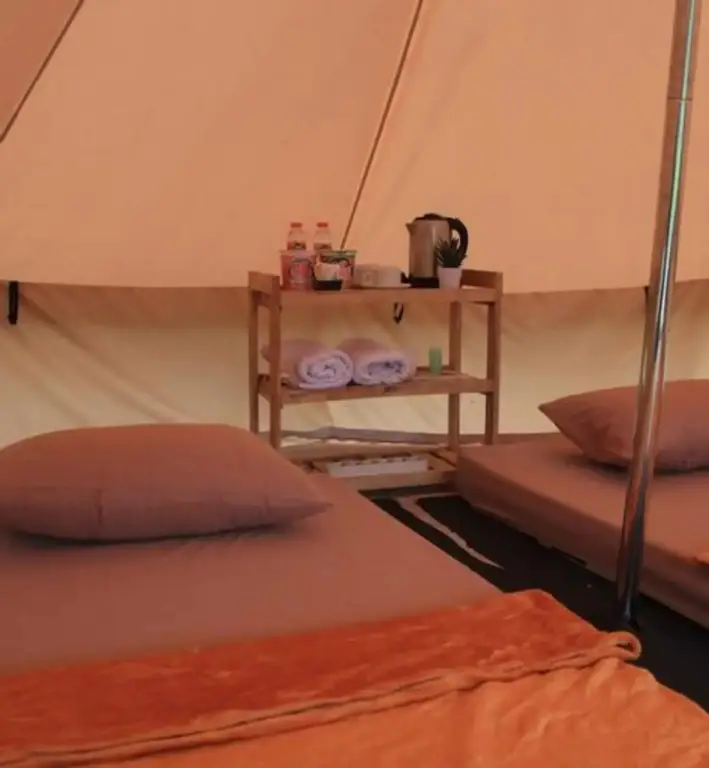 Сизаруа: Puncak Camp Hills