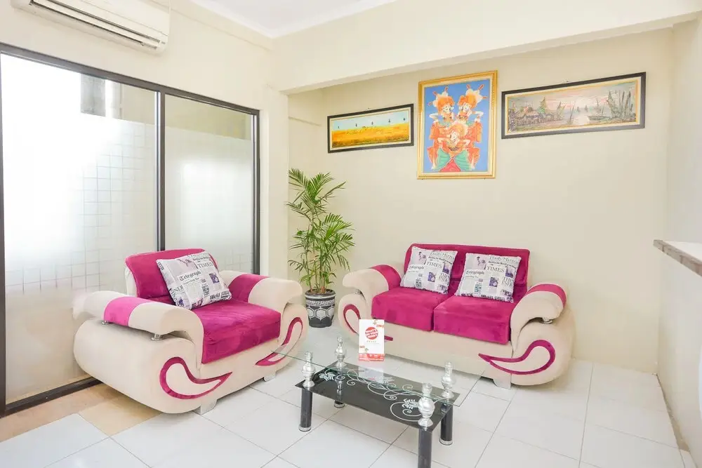 Караганьяр: OYO 476 Hotel Naura