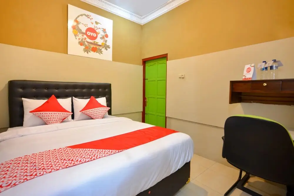 Караганьяр: OYO 476 Hotel Naura