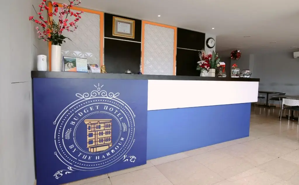 Паданг: Budget Hotel By The Harbour