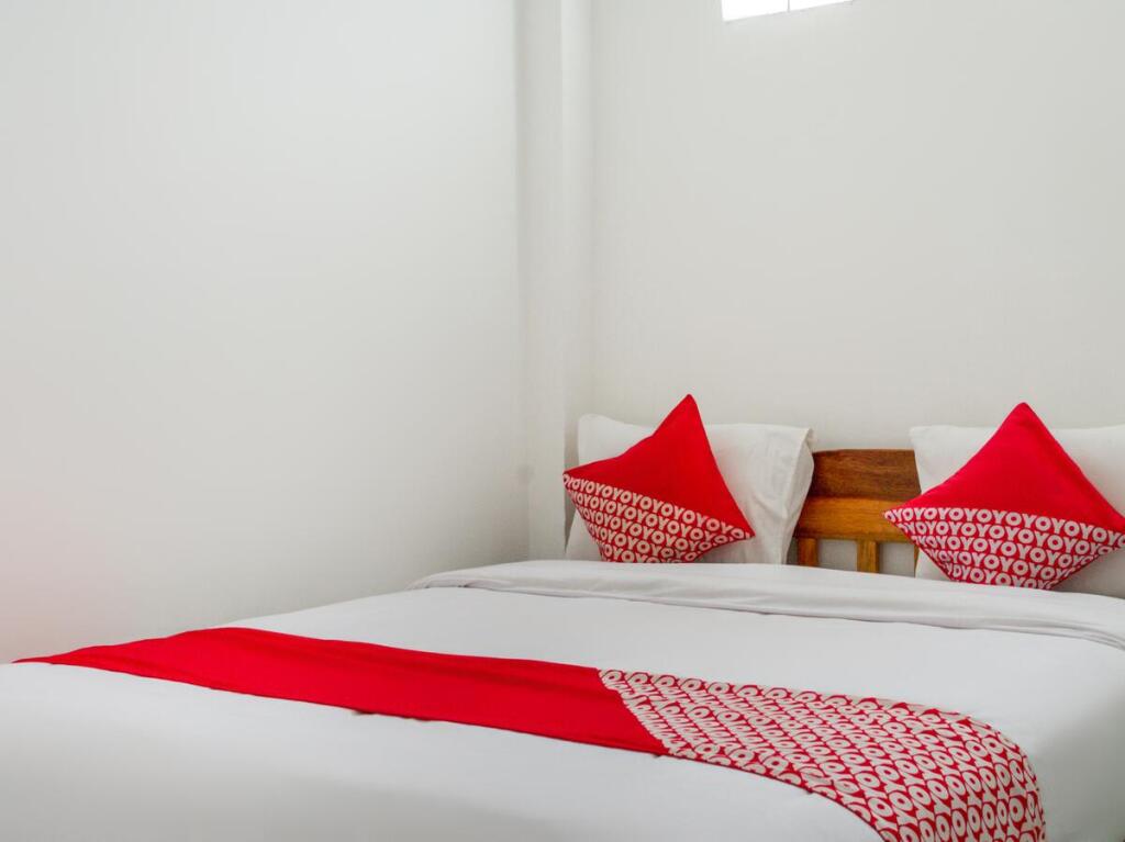 Медан: OYO 447 Hutasimo Residence