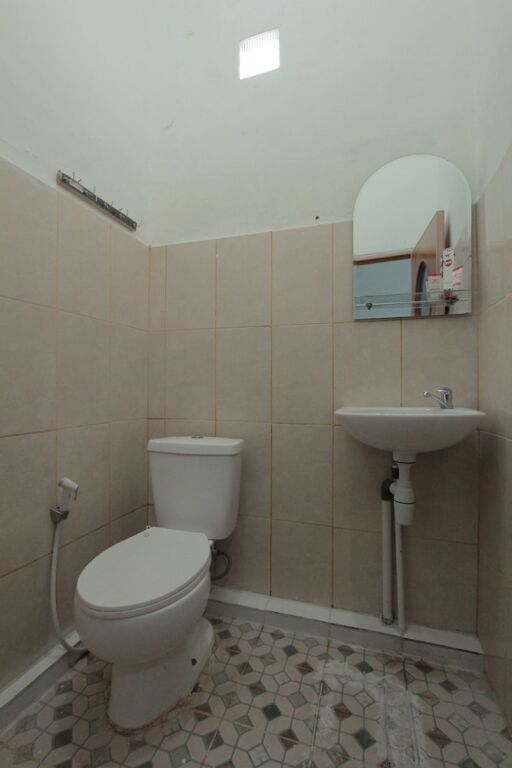 Бандар-Лампунг: OYO 435 Panglima Polim Homestay Syariah