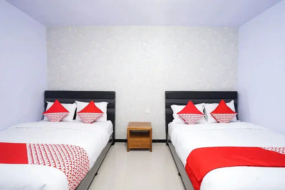 Баньюванги: Oyo 496 Eston House
