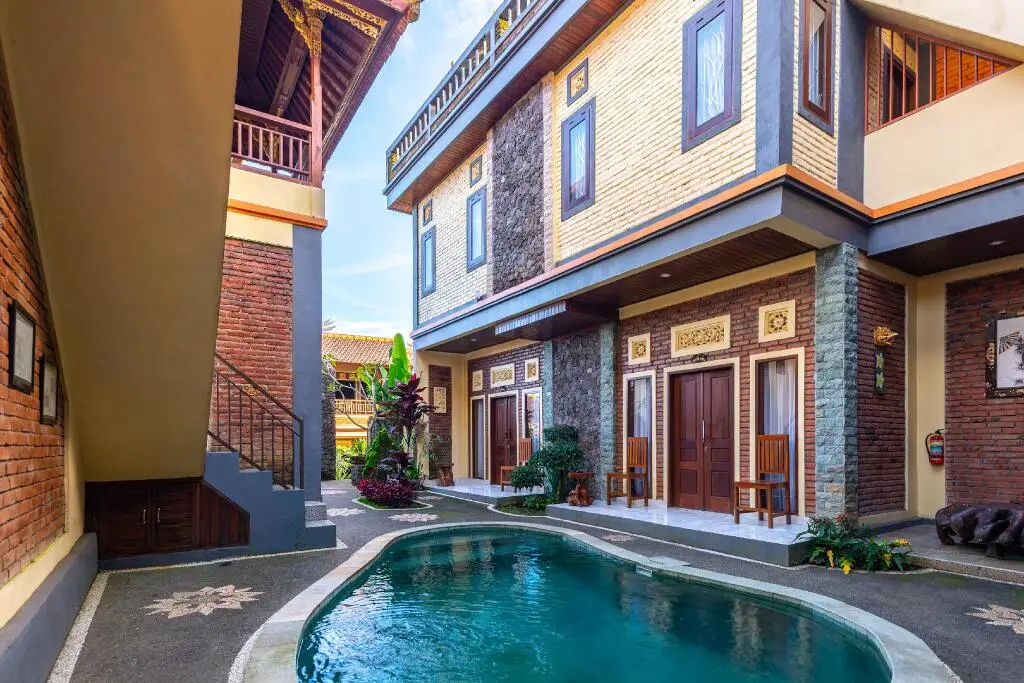 Умеаньяр: The GARUDA villa & Restaurant