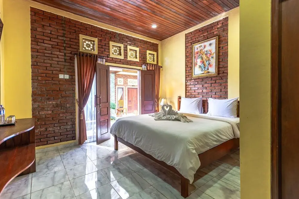 Умеаньяр: The GARUDA villa & Restaurant