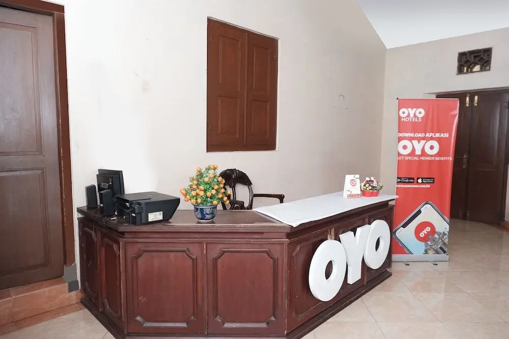 Каласан: OYO 405 Wisma Yosoputro