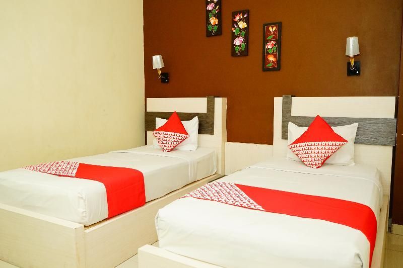 Пангкалпинанг: Oyo 629 Grand Vella Hotel
