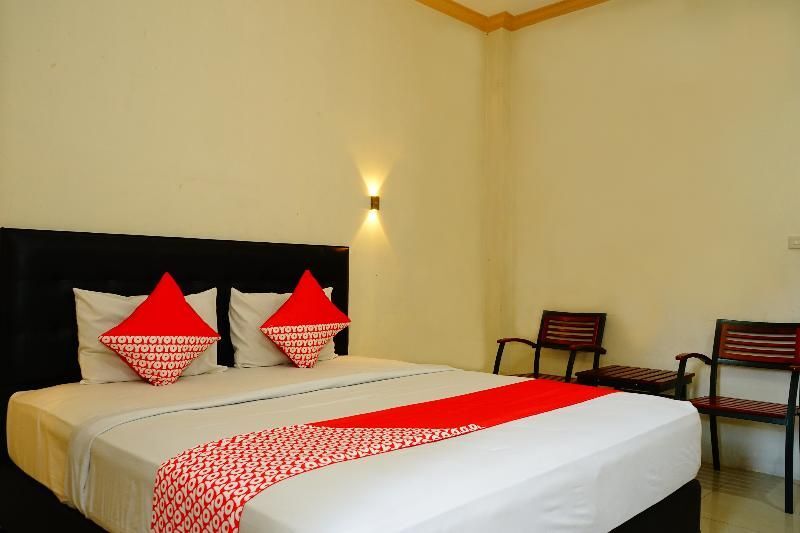 Пангкалпинанг: Oyo 629 Grand Vella Hotel