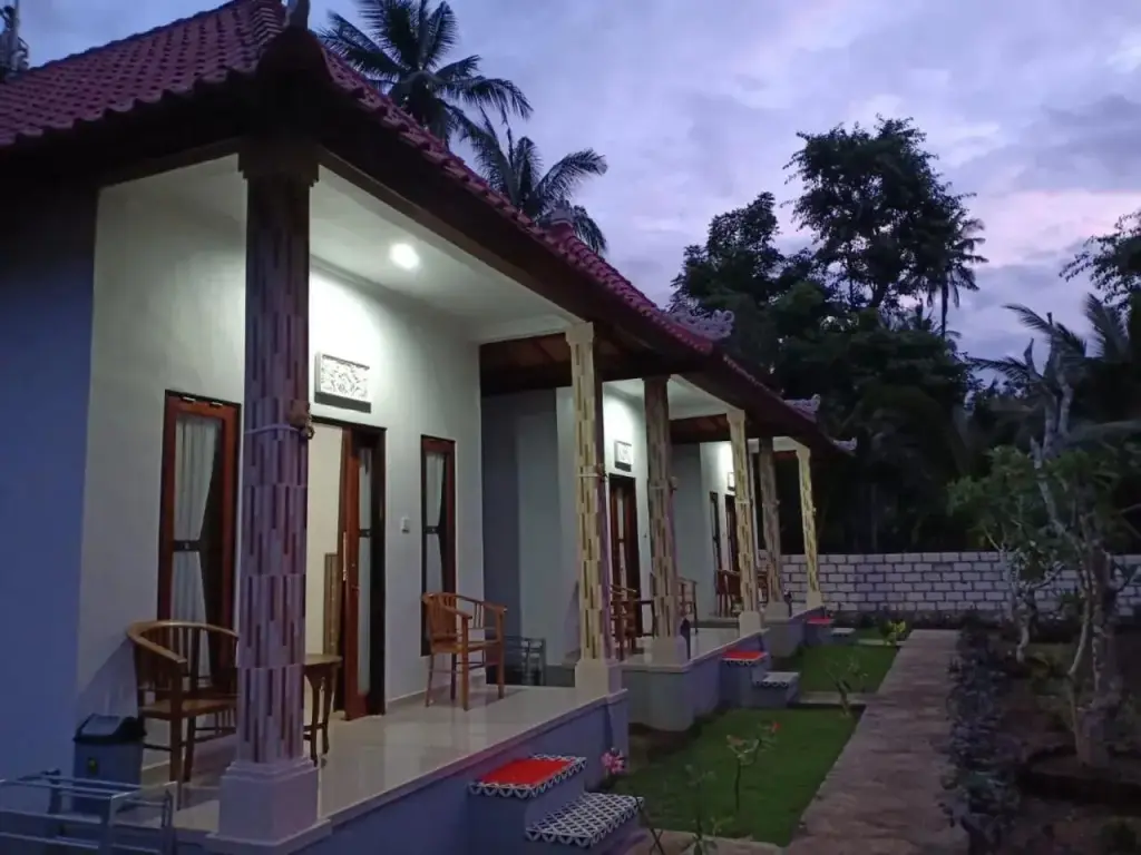 Пенида: Santhi Guna Bungalow