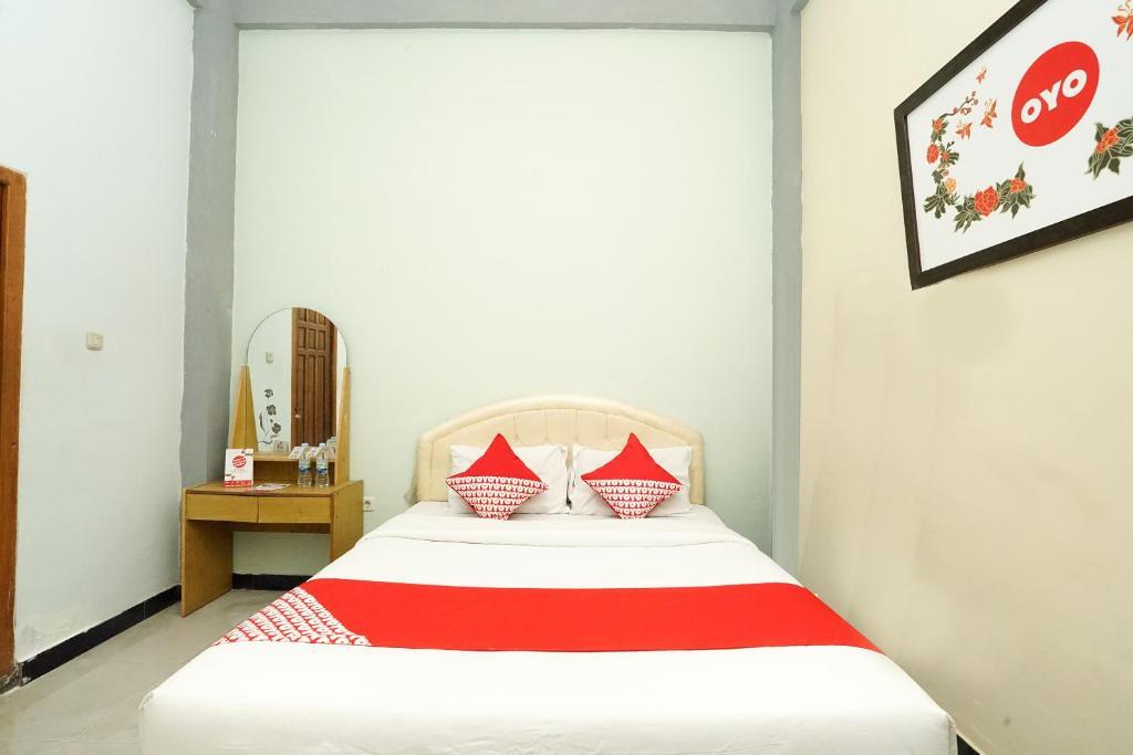 Сурабая: OYO 475 Kartika Syariah Homestay