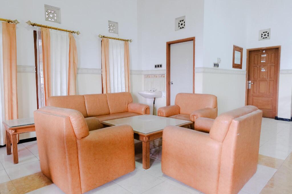 Бату: OYO Life 538 Villa Handayani Syariah