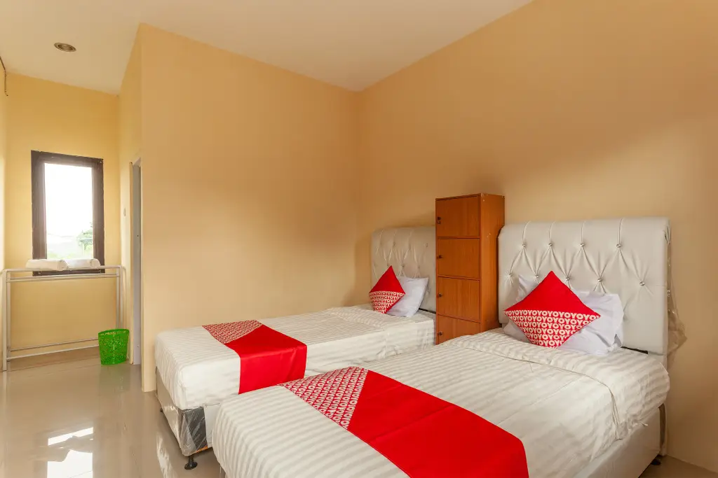 Чиребон: Super OYO 588 Richmond Guest House