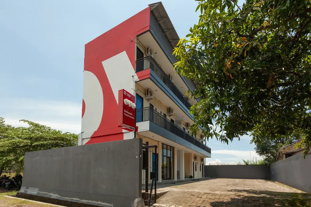 Чиребон: Super OYO 588 Richmond Guest House