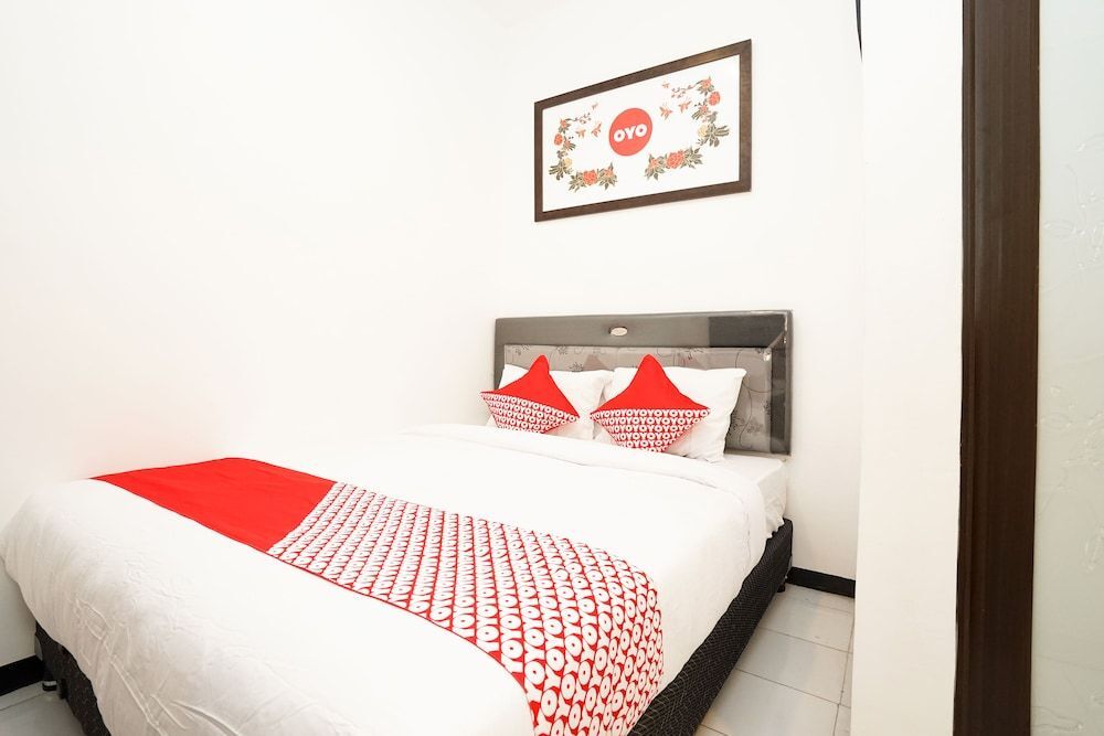 Сурабая: Oyo 473 Darmo Permai Guesthouse