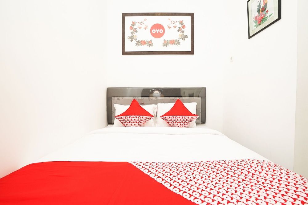 Сурабая: Oyo 473 Darmo Permai Guesthouse