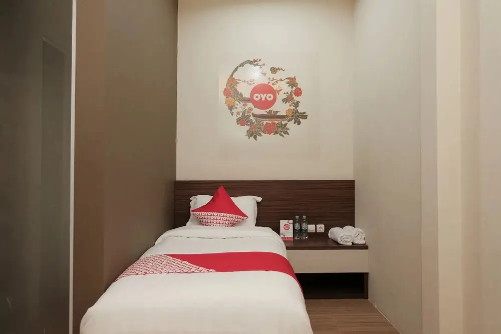 Джембер: Oyo 620 The Peak Guest House Syariah