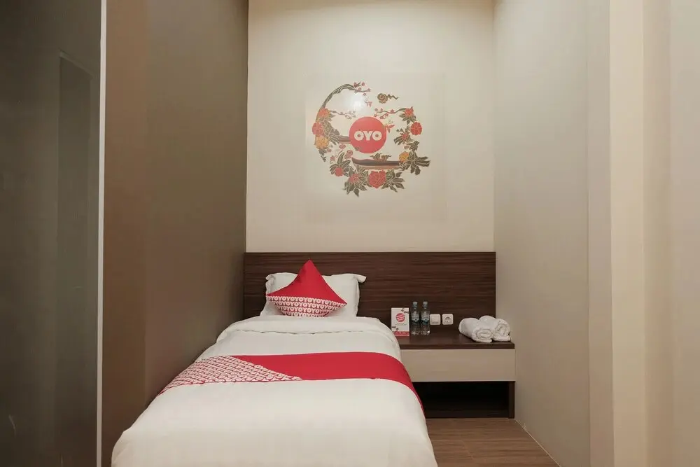 Джембер: Oyo 620 The Peak Guest House Syariah