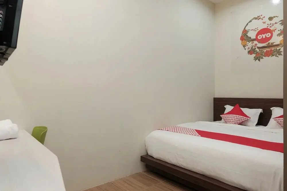 Джембер: Oyo 620 The Peak Guest House Syariah
