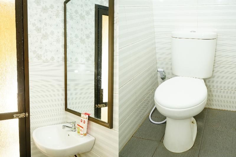Пангкалпинанг: Oyo 624 Hotel Golden Vella