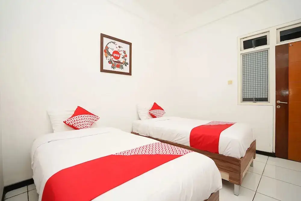 Сурабая: OYO 661 Galaxy Homestay