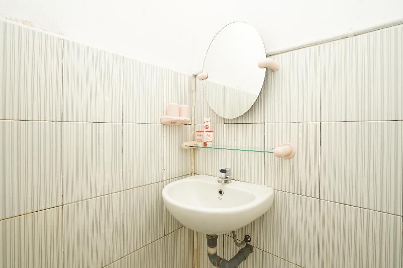 Сурабая: OYO 661 Galaxy Homestay