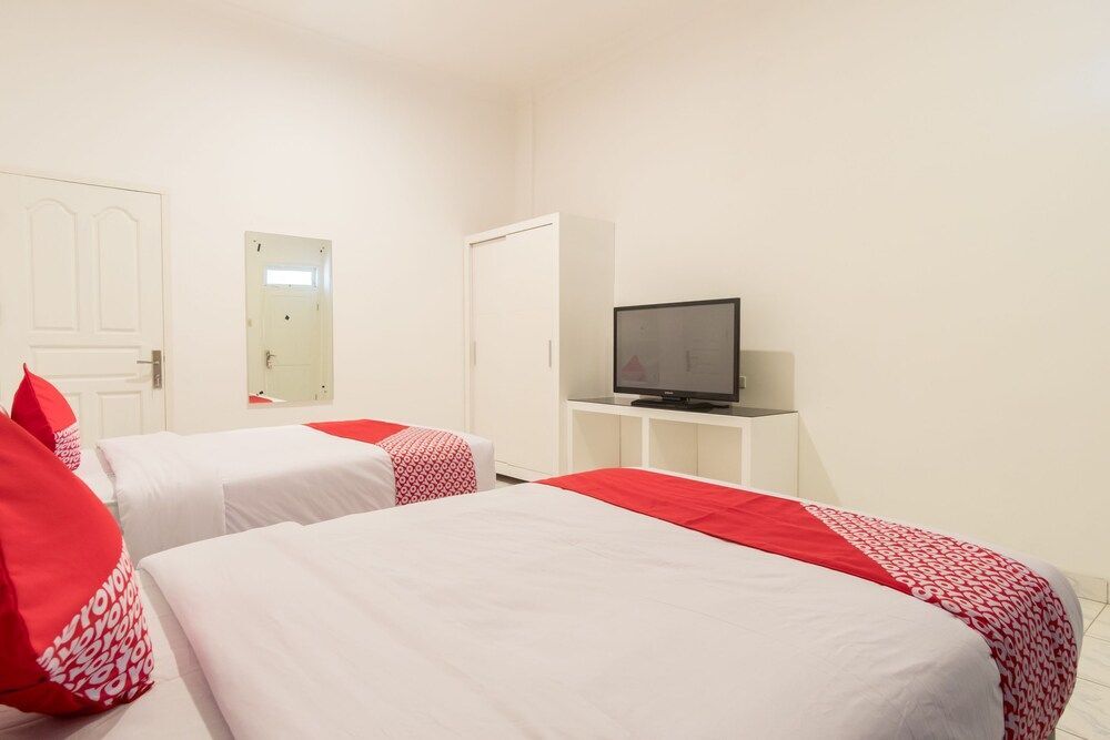 Медан: Oyo 471 Taj Residence Syariah