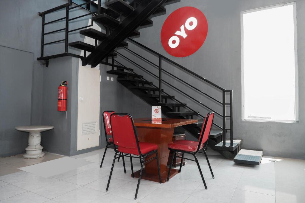 Семаранг: OYO 682 Ceria Homestay Syariah