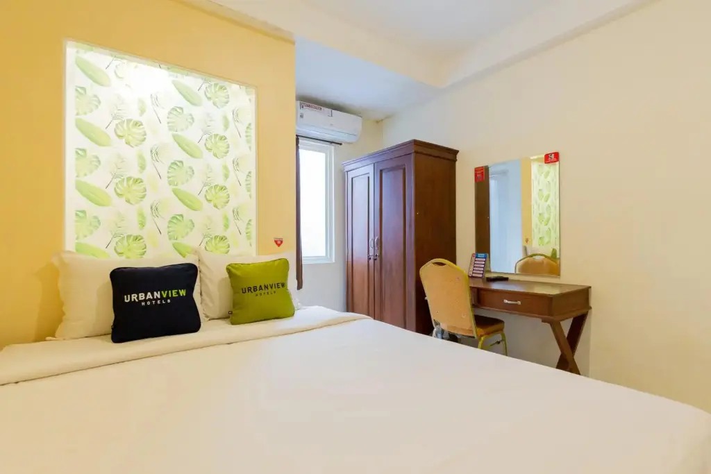 Сурабая: OYO 781 Erga Family Residence Syariah