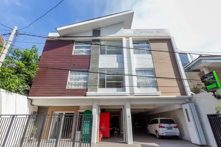 Сурабая: OYO 781 Erga Family Residence Syariah